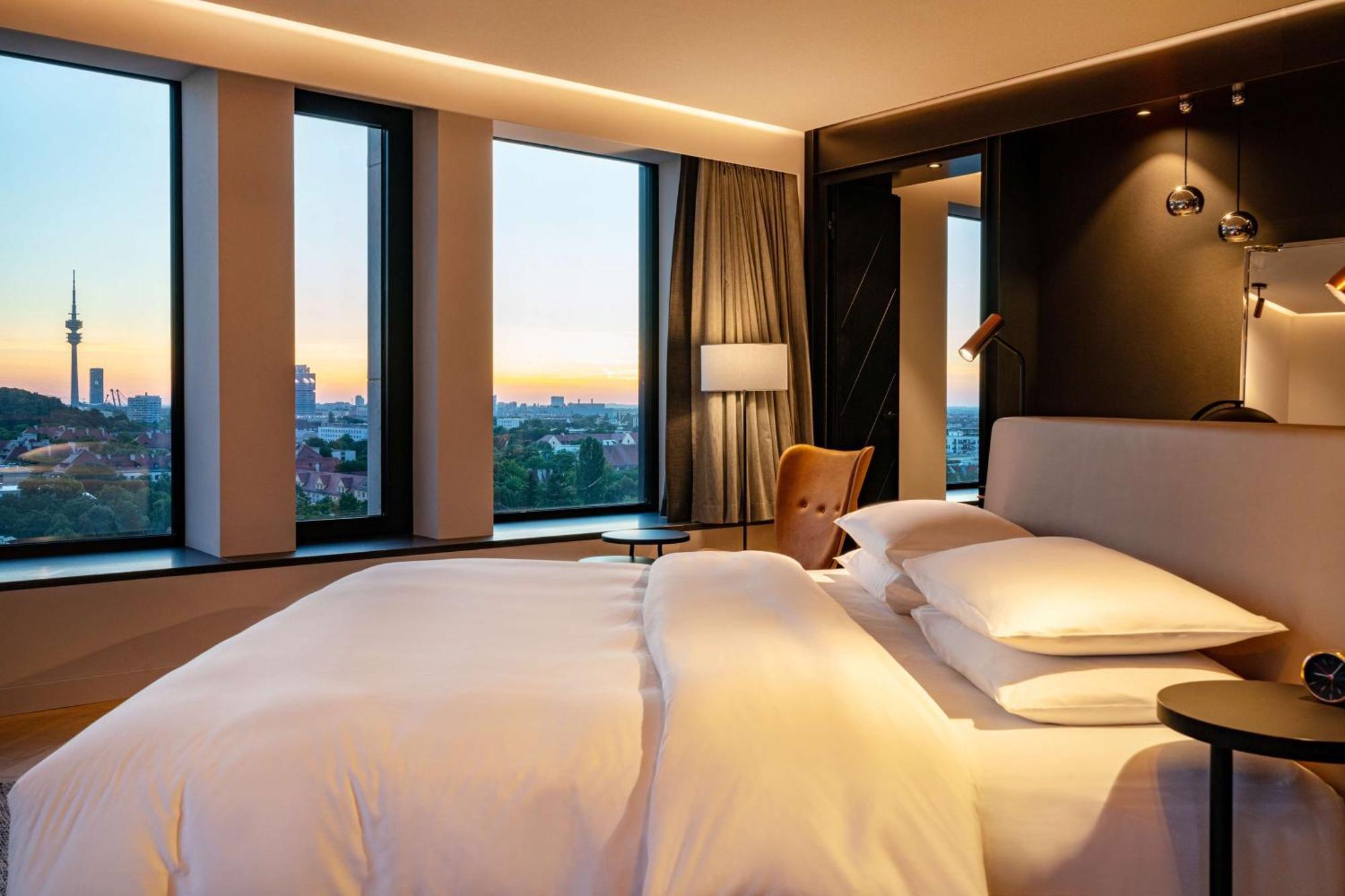Andaz Munich Schwabinger Tor, By Hyatt Hotel Exterior photo A room at the hotel